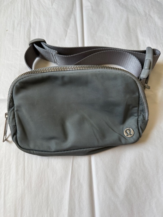 lululemon athletica Handbags - Lululemon EveryWhere Belt Bag Gray